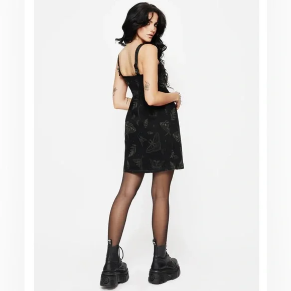 NWT Disturbia Callopistria Moth Print Denim Mini Apron Dress size 10 - Picture 3 of 12